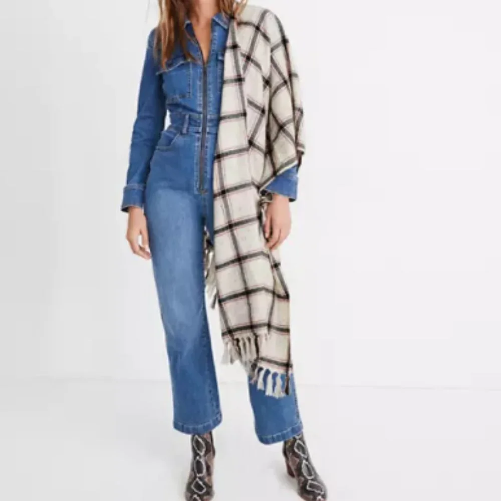 | madewell - hanstone plaid knotted fringe scarf |